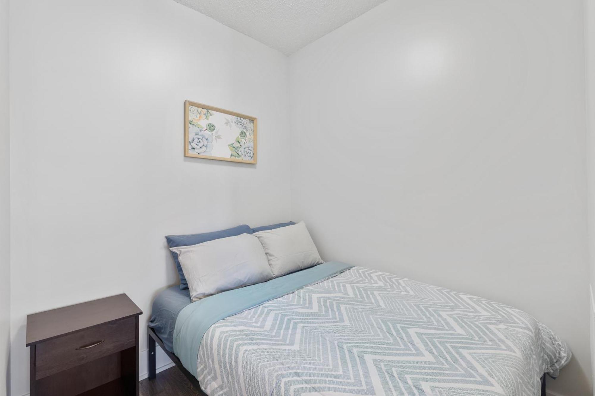 2Bedroom Cn Tower And Water Views - Free Parking - Rooftop Pool Toronto Exterior foto
