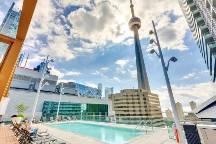 2Bedroom Cn Tower And Water Views - Free Parking - Rooftop Pool Toronto Exterior foto